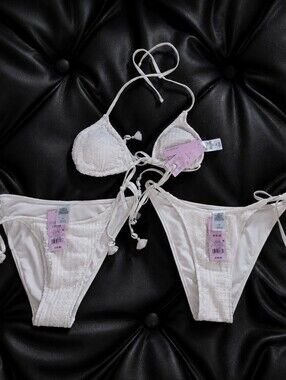 Women’s White Textured Bikini Set